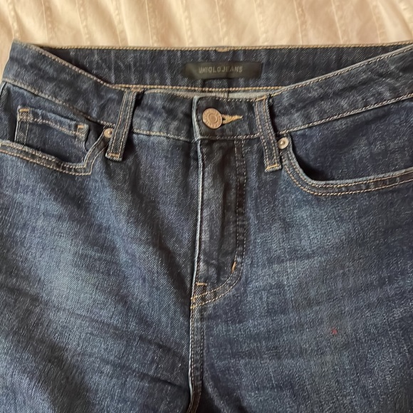 Uniqlo Dark Wash Kick Flare Denim - Picture 4 of 8